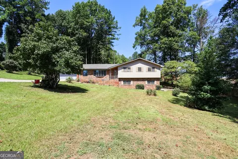 Exterior - 3462 Fairview Rd, Covington, GA 30016 photo 3 of 11
