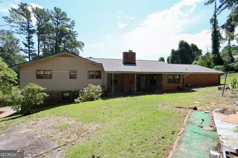 Exterior - 3462 Fairview Rd, Covington, GA 30016 photo 6 of 11