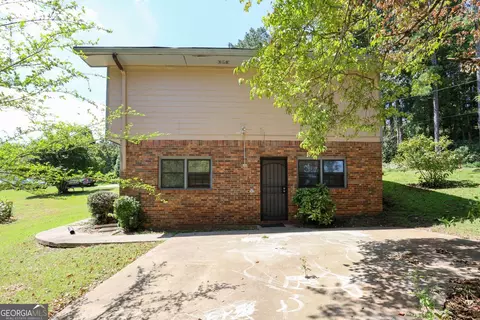 Exterior - 3462 Fairview Rd, Covington, GA 30016 photo 7 of 11