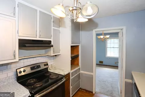 Kitchen - 3462 Fairview Rd, Covington, GA 30016 photo 4 of 5