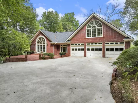 4394 Holly Springs Rd, Pendergrass, GA 30567