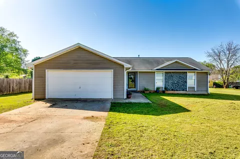 2582 Rosecommons Dr, Hampton, GA 30228