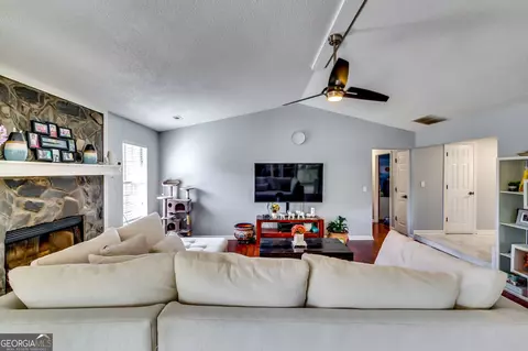 2582 Rosecommons Dr, Hampton, GA 30228 photo 3