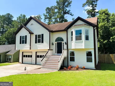 5445 Maltdie Ct, Sugar Hill, GA 30518