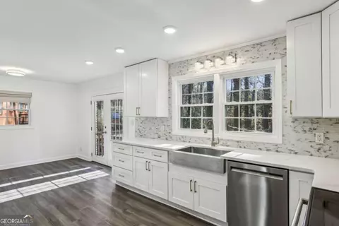 3531 London Rd, Chamblee, GA 30341 photo 8