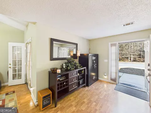 Entry Way - 472 River Pointe Dr, Macon, GA 31211 photo 1 of 1