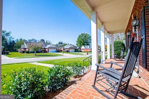 308 Old Mill Dr, Carrollton, GA 30117
