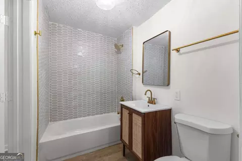 Bath - 217 Jefferson St, Lagrange, GA 30240 photo 1 of 3