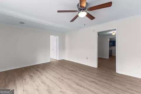 Living - 217 Jefferson St, Lagrange, GA 30240 photo 4 of 4