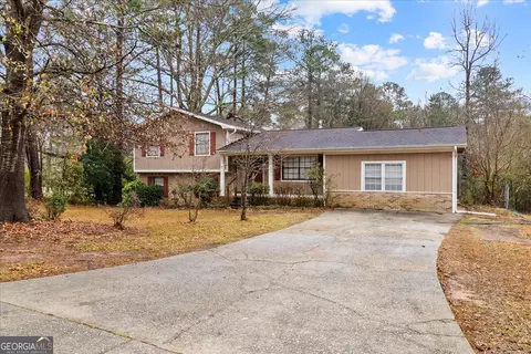 45 Carriage Cir, Stockbridge, GA 30281