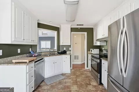 355 Radcliffe Trce, Covington, GA 30016 photo 7