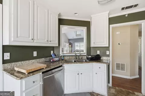 355 Radcliffe Trce, Covington, GA 30016 photo 8