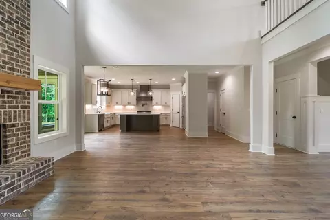 Living - 461 Spring Creek Dr, Monroe, GA 30655 photo 5 of 9