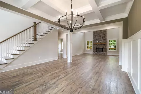 Living - 461 Spring Creek Dr, Monroe, GA 30655 photo 2 of 9