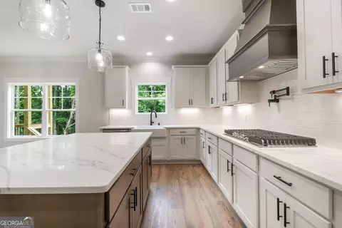 Kitchen - 461 Spring Creek Dr, Monroe, GA 30655 photo 3 of 4