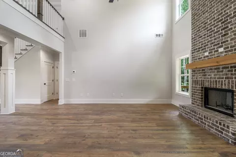 Living - 461 Spring Creek Dr, Monroe, GA 30655 photo 8 of 9