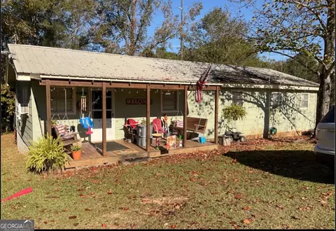 160 Macon Rd NW, Mcintyre, GA 31054