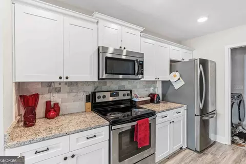 Kitchen - 104 Kathryn Pl, Centerville, GA 31028 photo 1 of 6