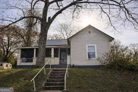 2 Louise St, Lagrange, GA 30241