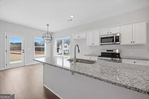 Kitchen - 2 Morningside Ct, Thomaston, GA 30286 photo 1 of 1