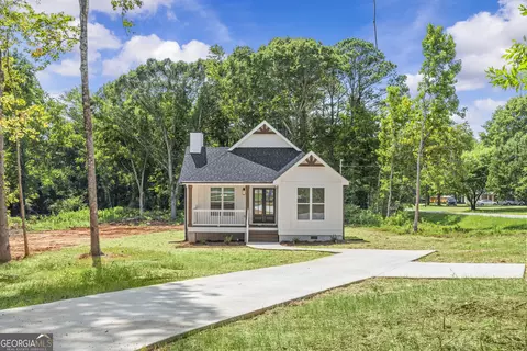 Exterior - 1113 Cornwall Dr, Madison, GA 30650 photo 1 of 7