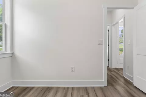Bedroom - 1113 Cornwall Dr, Madison, GA 30650 photo 2 of 2