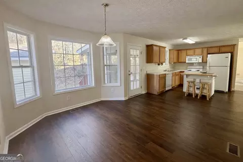 Living - 141 Mabry Rd, Jackson, GA 30233 photo 3 of 3