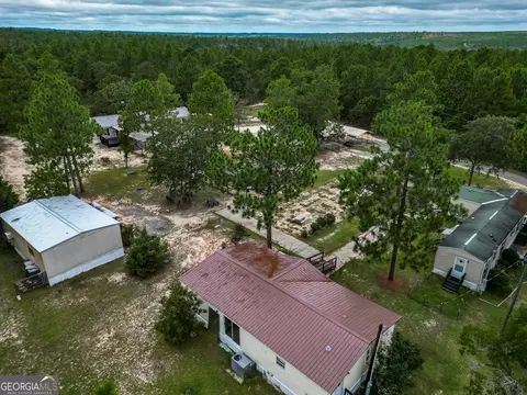 766 Parks Rd, Mauk, GA 31058