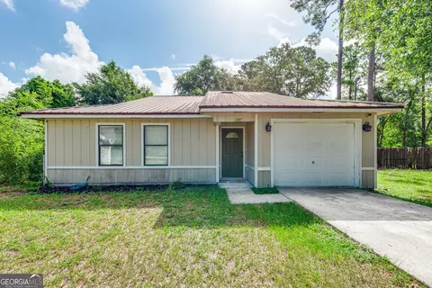 207 Candy Ct, Saint Marys, GA 31558
