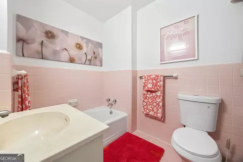 Bath - 200 Mcguirts Bridge Rd, Covington, GA 30014 photo 5 of 10