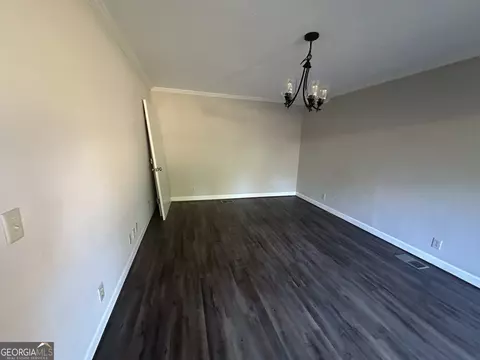 Living - 203 Shawnee Dr, Lagrange, GA 30240 photo 3 of 4