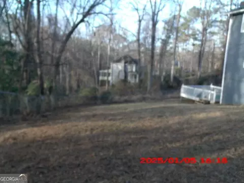 Exterior - 203 Shawnee Dr, Lagrange, GA 30240 photo 3 of 4