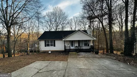 6600 Crystal Cove Trl, Gainesville, GA 30506