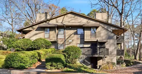 109 Cumberland Ct SE, Smyrna, GA 30080