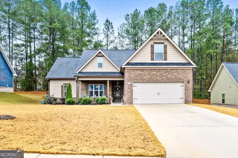 110 Coulter Woods Dr, Locust Grove, GA 30248