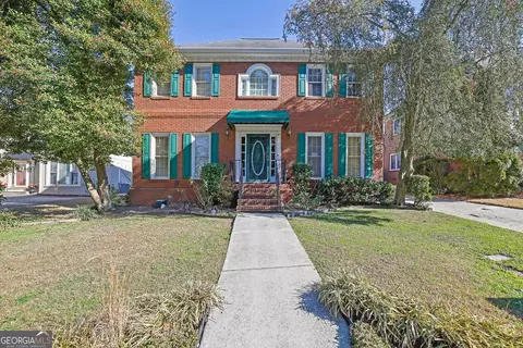 2492 Summeroak Dr, Tucker, GA 30084