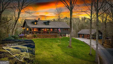 178 Arp Rd, Mineral Bluff, GA 30559
