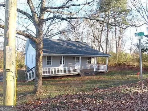142 Hampton St, Lula, GA 30554