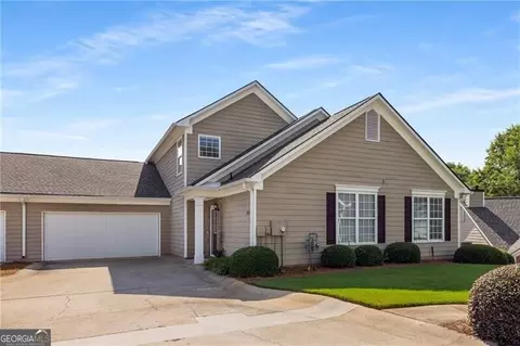 855 Camry Cir, Dallas, GA 30157