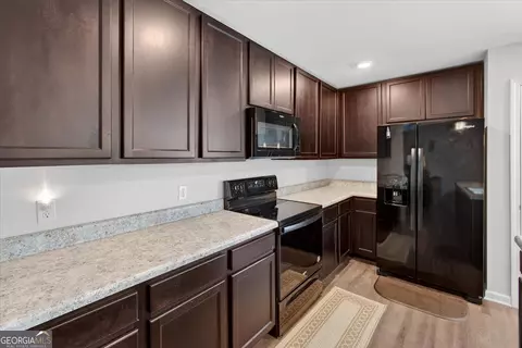 Kitchen - 107 Dasher Dr, Springfield, GA 31329 photo 6 of 6