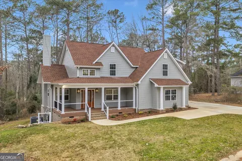 Exterior - 312 Hickory Gln, Centerville, GA 31028 photo 8 of 20