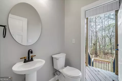 Bath - 312 Hickory Gln, Centerville, GA 31028 photo 3 of 7