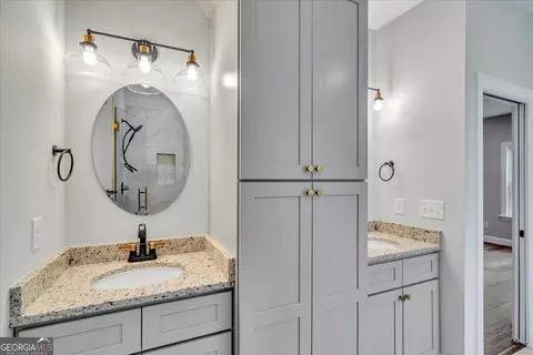 Bath - 312 Hickory Gln, Centerville, GA 31028 photo 1 of 7