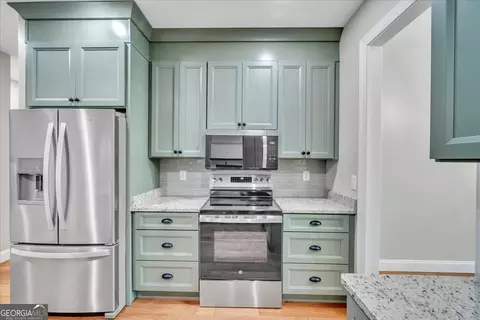 Kitchen - 312 Hickory Gln, Centerville, GA 31028 photo 3 of 3