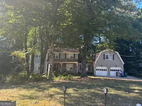 3960 Northlake Creek Dr, Tucker, GA 30084