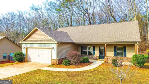 715 Sleepy Holw, Griffin, GA 30224