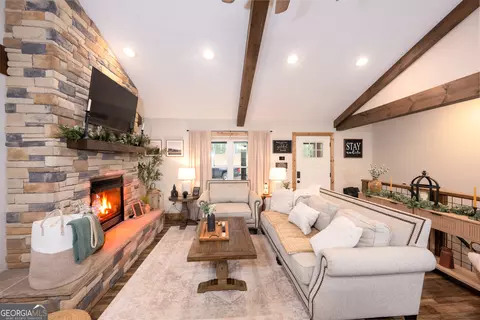 Living - 206 Hedden Rd, Murphy, NC 28906 photo 2 of 2