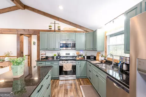Kitchen - 206 Hedden Rd, Murphy, NC 28906 photo 3 of 4