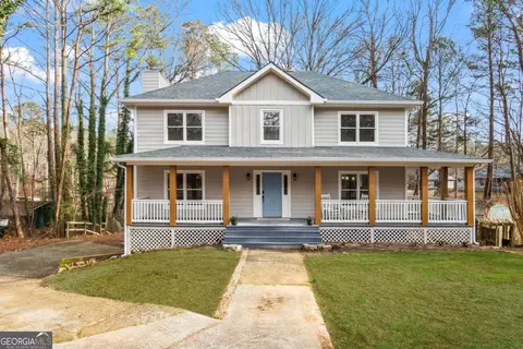 604 Apache Trl, Woodstock, GA 30189