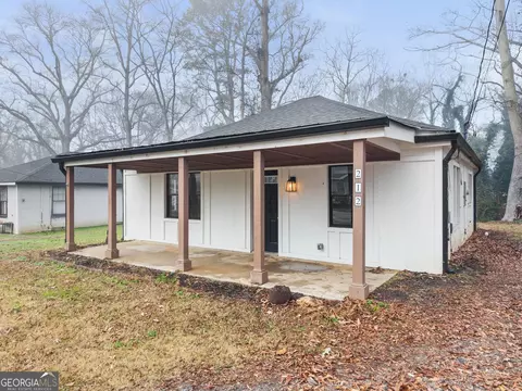 Exterior - 212 Walker Dr, Monroe, GA 30655 photo 2 of 6